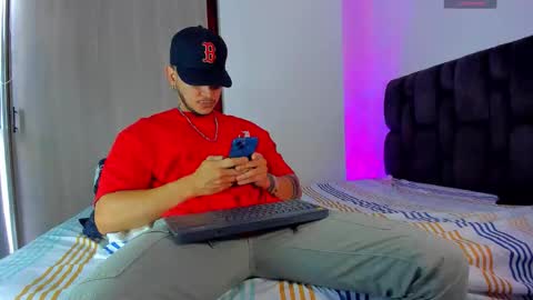 A online show from 12-21-25, 06:48