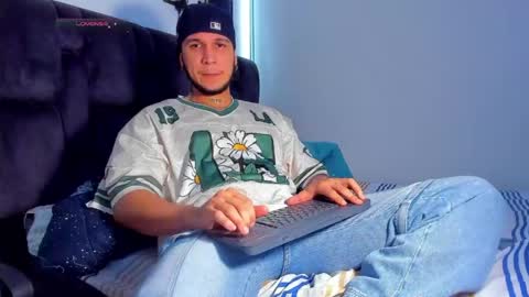 A online show from 06-03-26, 09:53