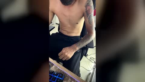 austindark1848 online show from 05-10-26, 01:11