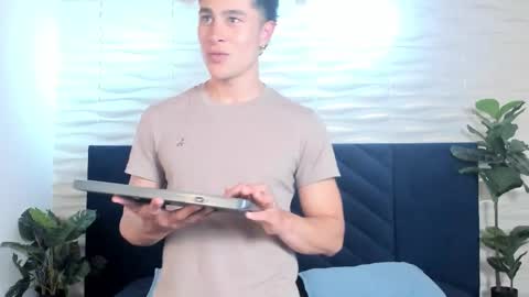 Austin  online show from 02-15-26, 07:21