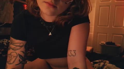 Autie 3 online show from 02-11-26, 04:06