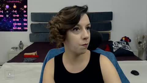 Snapshot of autumnopal chatting on 02-16-25, 11:16 AutumnOpal online show from 02-16-25, 11:16