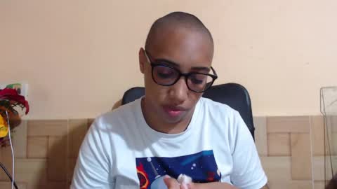 Snapshot of ava_f0xy chatting on 06-08-26, 01:20 Ava Jordana online show from 06-08-26, 01:20