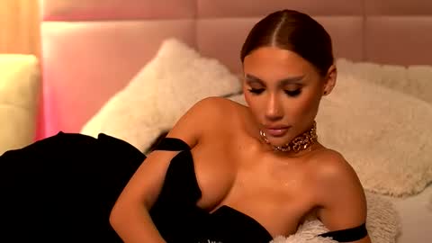 Ava online show from 12-05-25, 12:30