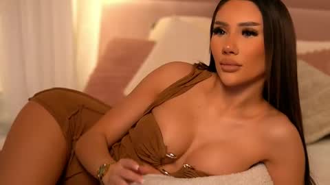 Snapshot of ava_heath chatting on 05-15-26, 02:18 Ava online show from 05-15-26, 02:18