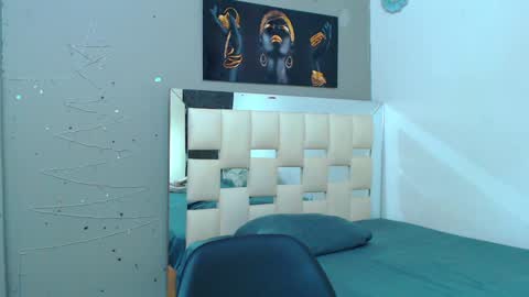 ava online show from 01-20-25, 10:04