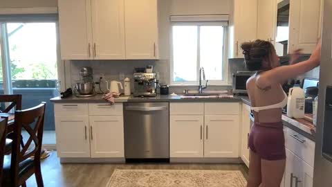 Little Ava  online show from 04-30-26, 07:31