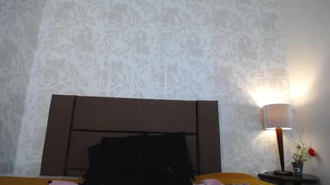 Ava  online show from 04-21-26, 01:42