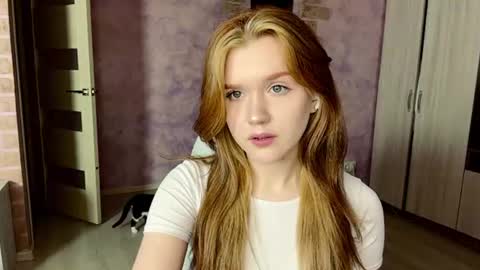 Snapshot of ava_sweetie chatting on 07-27-26, 12:06 Lover online show from 07-27-26, 12:06