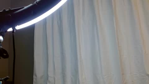 Snapshot of avaashley chatting on 02-11-25, 02:35 Ava Ashley online show from 02-11-25, 02:35