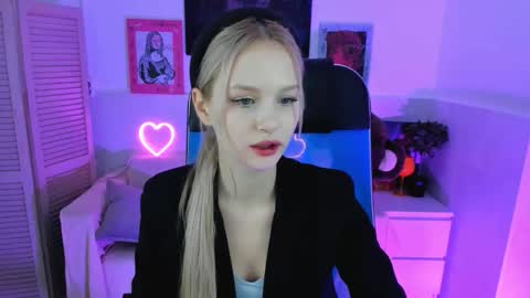 Ava nonude online show from 10-18-25, 02:29