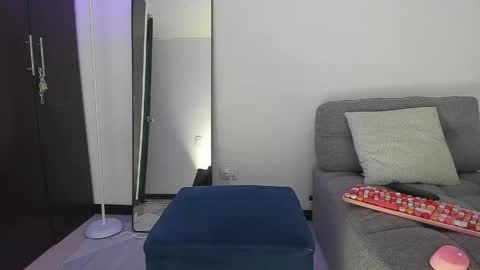 Ava Ferrera Elena online show from 04-28-26, 04:39