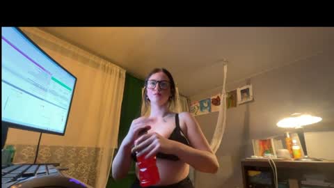 Snapshot of avallanchee chatting on 06-03-26, 06:49 avallanchee online show from 06-03-26, 06:49