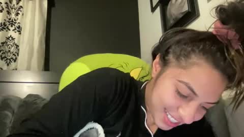 Ava Monroe online show from 12-15-25, 06:50