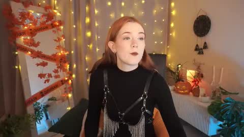  Ava  online show from 10-22-25, 01:33