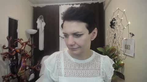 avasaturnian online show from 10-15-25, 12:27