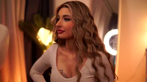 Carina online show from 03-01-25, 02:15