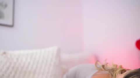 Carina online show from 09-25-25, 09:40