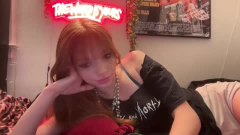 Snapshot of avaxlee chatting on 06-06-26, 12:49 avaxlee online show from 06-06-26, 12:49