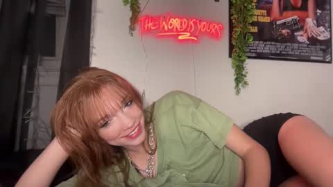 Snapshot of avaxlee chatting on 06-10-26, 01:06 avaxlee online show from 06-10-26, 01:06