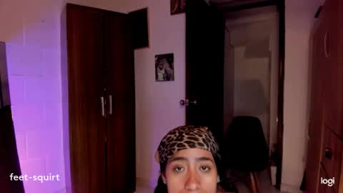 Snapshot of ave_fenix69 chatting on 05-20-26, 02:29 Valery -- online show from 05-20-26, 02:29