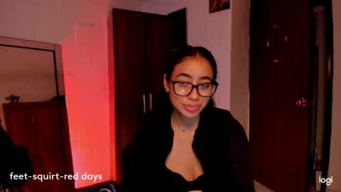 Snapshot of ave_fenix69 chatting on 06-11-26, 02:00 Valery -- online show from 06-11-26, 02:00