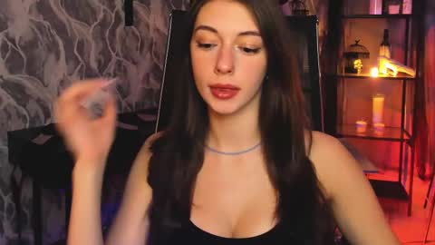 Avie online show from 10-28-25, 07:27