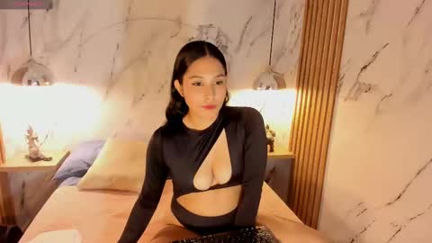 avelynnoe online show from 02-25-25, 11:41