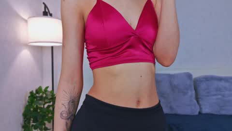 Lucy online show from 04-01-26, 07:42