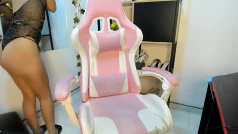 avi_thomsonn online show from 02-14-26, 03:53