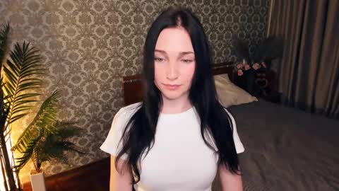 Viole t online show from 11-10-25, 09:14