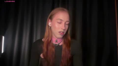 avril_pearly_ online show from 07-27-26, 10:11