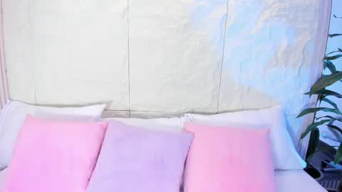 Avy  online show from 11-18-25, 11:36