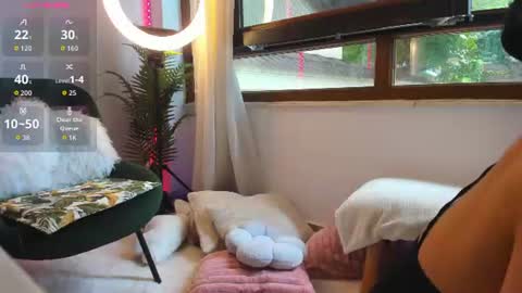 Jolie online show from 07-23-26, 10:46