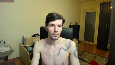 Snapshot of awesome_justin chatting on 02-08-25, 09:15 Justin online show from 02-08-25, 09:15