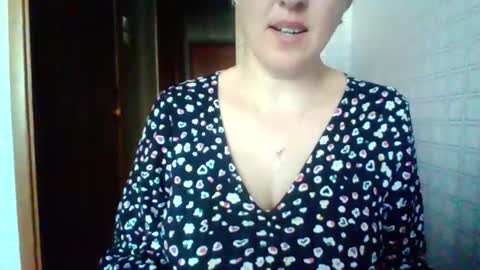 awesomeladyy online show from 04-14-26, 08:09