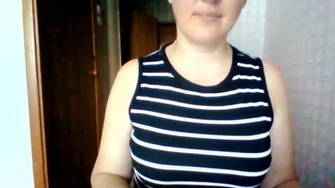 awesomeladyy online show from 06-11-26, 08:23