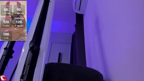 Snapshot of axaras chatting on 09-28-25, 04:01 Axara online show from 09-28-25, 04:01