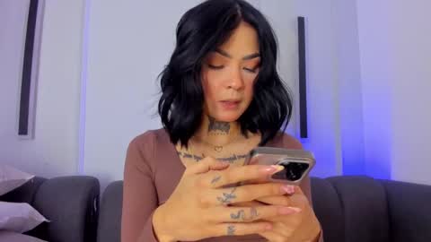 Snapshot of axaras chatting on 10-08-25, 12:03 Axara online show from 10-08-25, 12:03