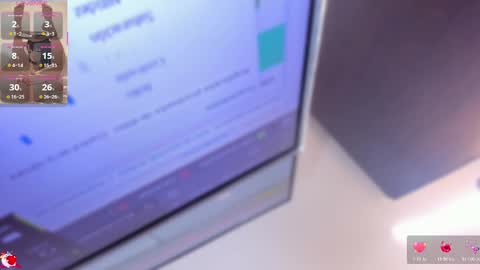 Snapshot of axaras chatting on 11-13-25, 12:04 Axara online show from 11-13-25, 12:04