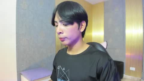 Snapshot of axel1_tay chatting on 04-06-26, 07:37 axel1_tay online show from 04-06-26, 07:37