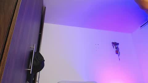 Independiente Model online show from 01-08-26, 12:51