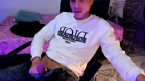 axel__fierro online show from 04-16-26, 12:55