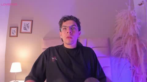 Yooung King  online show from 02-12-26, 10:43