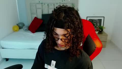 Axel online show from 01-12-26, 12:05