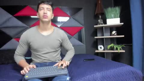 axel_hendrick online show from 02-04-26, 11:38