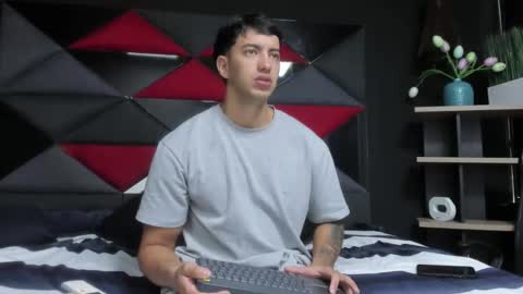 axel_hendrick online show from 02-17-26, 01:07