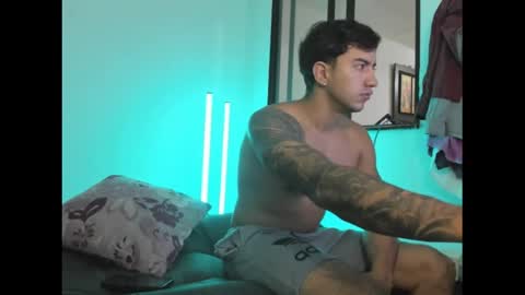 axel_hendrick online show from 05-21-26, 04:30