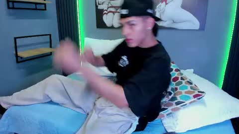 A X E L  online show from 06-21-26, 02:41