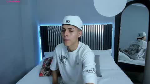 A X E L  online show from 07-18-26, 08:01